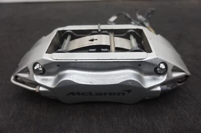 Pinza de freno trasera izquierda del lado del conductor plateada OEM 11C0485CP McLaren 650S 2015 Foto 1 de 4