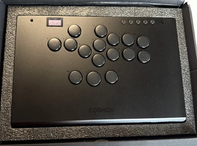 Cosmox Gaming HautePad M Ultra-New-Open Box - Image 1 of 4