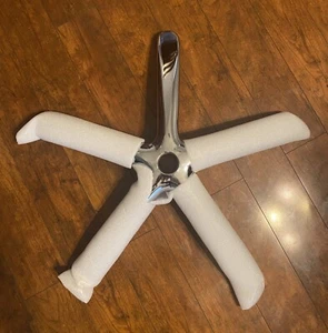 Base de silla metálica de escritorio de oficina de alta resistencia de 28" (cromo) con ruedas - Imagen 1 de 6