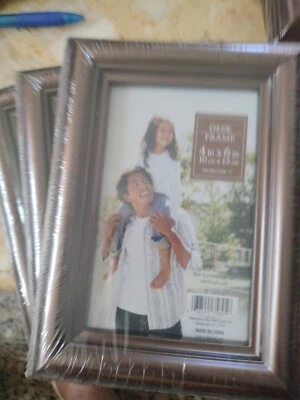 Moldura para fotos de mesa 4 X 6 (conjunto de 3) cor bronze - Imagem 1 de 2