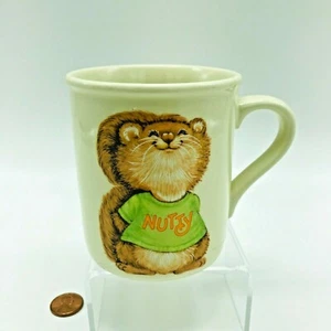 Taza de café Hallmark Cards ardilla marrón ¡pero bonita! Camisa Tales Verde Japón - Imagen 1 de 5