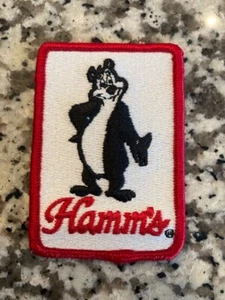 Oso de cerveza Hamm's vintage años 70 bordado coser en parche 2"x3" - Imagen 1 de 4