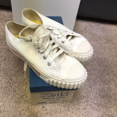 Oxford Blanco 4 1/2 Mujer’s 6 1/2 Vintage Nuevo de Lote Antiguo Keds Gladiator Uniroyal Como Nuevo Foto 1 de 4