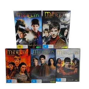 Las aventuras de Merlín serie de televisión DVD temporada completa 1-5 1 2 3 4 5 BBC R4 PAL - Imagen 1 de 17