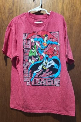 Camisa manga corta gráfica roja de la Liga de la Justicia talla 10/12 para niños Foto 1 de 2