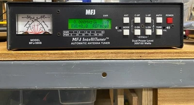 Sintonizador de antena automático MFJ 993B IntelliTuner 300 vatios - para piezas o reparación Foto 1 de 2