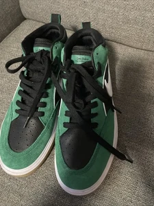 Size 12 - Nike React Leo SB Malachite Black - Picture 1 of 16