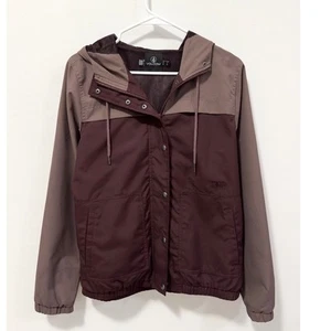 Volcom - Women's Enemy Stone Windbreaker - Two-tone Purple (size S) - Picture 1 of 3