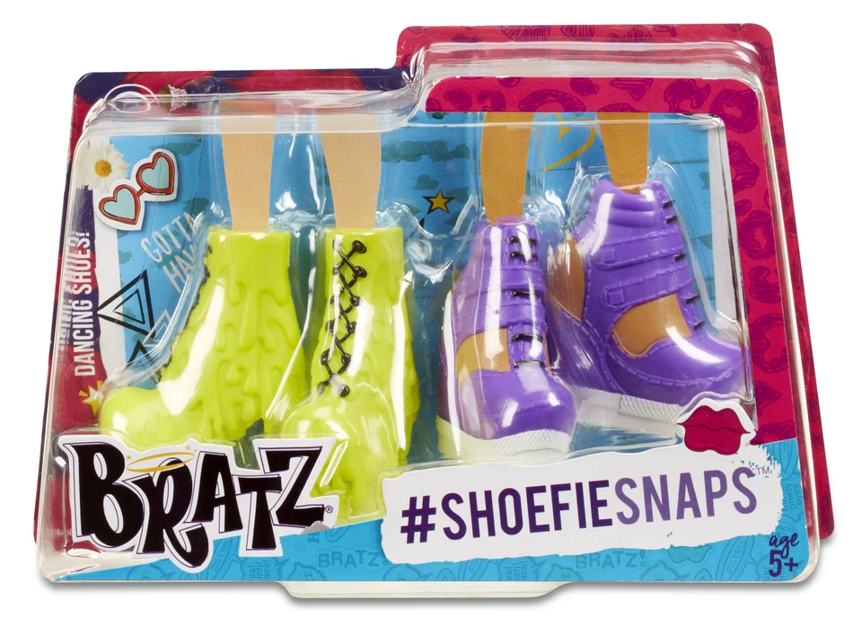 2 Pairs MGA Entertainment Bratz ShoefieSnaps Green BOOTS & Purple Flats