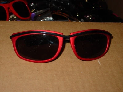 SUNGLASSES VINTAGE 1980's RETRO NEW WAVE SUMMER TIME GROOVE Metal Frame B-2 - Image 1 of 3