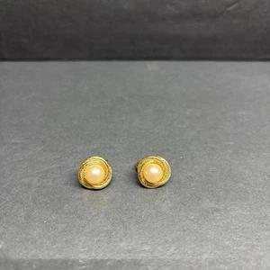 Monet Jewelry Womens Simulated Pearl Clip On Earrings   - Picture 1 of 2
