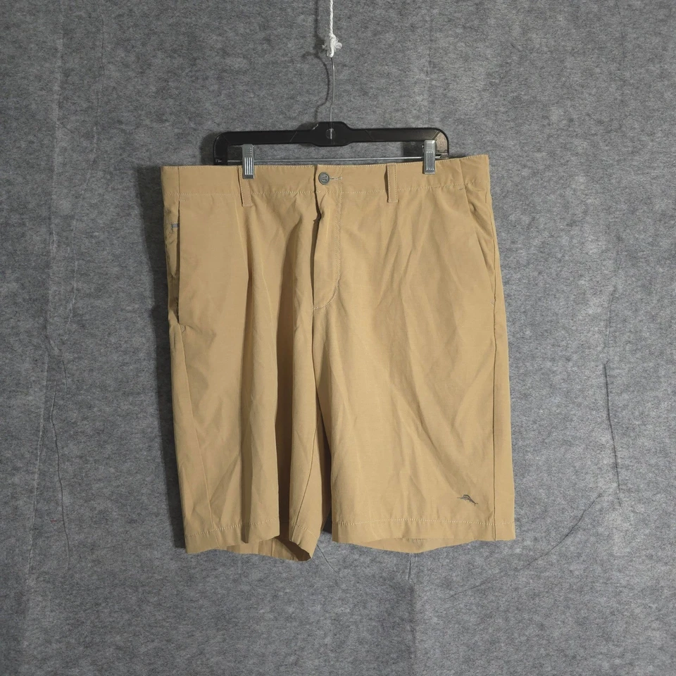 Pantalones Cortos de Golf Tommy Bahama Para Hombres Frente Plano Caqui Talla 38 Exterior Informal Rendimiento Foto 1 de 4