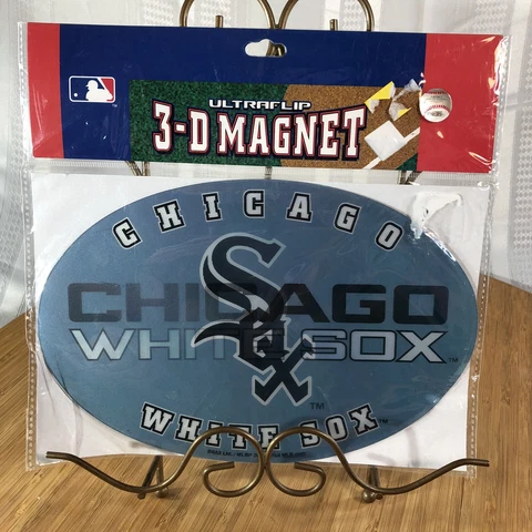 Chicago White Sox Ultra Flip 3-D Magnet MLB Baseball Team 9" Oval Blue & Silver Cover