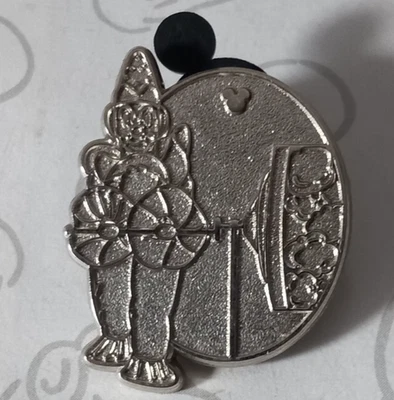 Red & Blue Clown Popcorn Turners Chaser DLR 2012 Hidden Mickey Disney Pin 91283 - Image 1 of 2