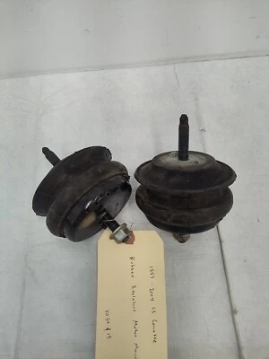 1997-2004 C5 Corvette Rubber Engine Motor Mounts Isolator Cushions (Pair) OEM - Image 1 of 2