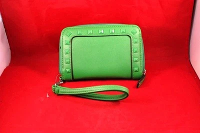 Awesome 6" Green Jessica Simpson Cell Phone Wristlet Wallet  - Image 1 of 4
