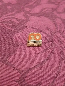 Pin's Pins Pin Enamel 14  Syndicats POLITIQUE FRANCE BOUYGUES "F.O"  - Picture 1 of 2