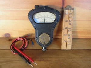 RAF AIR MINISTRY VOLT METER DUAL RANGE 0-30V 0-3V 5A/878 427517 - Picture 1 of 8