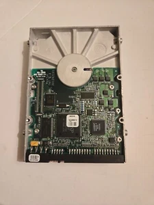 Disque dur interne IDE Compaq 158734-001 135364-001 Maxtor 10 Go 3,5" - Photo 1/1