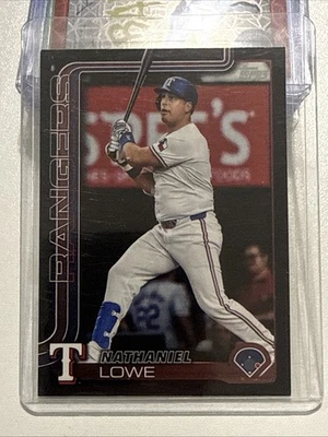 2025 Topps Series 1 Nathaniel Lowe #259 Black Border SSP /74 Rangers - Image 1 of 3