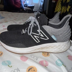 New Balance Women Fresh Foam Roav Running Shoes US 8 Black Grey Sneakers WROAVTK - Picture 1 of 11