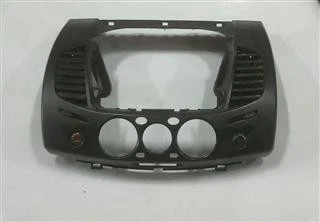 ZIERLEISTE INTERIEUR DASHBOARD DASHBOARD Mitsubishi L200 2005/2015 NN179802ZZ Foto 1 de 2