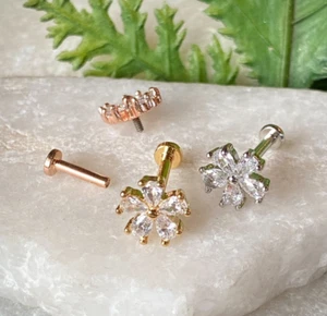 Flor de pétalos de circonita cúbica 16 g Labret roscado interno acero Monroe Tragus Helix 1 pieza - Imagen 1 de 6