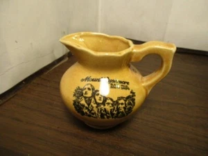 Vintage Souvenir Mini Krug Milchkännchen - Mount Rushmore Black Hills South Dakota - Bild 1 von 4