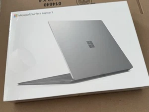 Microsoft Surface Laptop 5 13.5" Intel Core i5-1235U 8GB DDR5 256GB SSD Win 11 - Picture 1 of 3