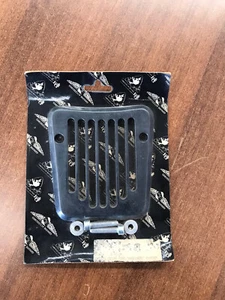 Griglia Tegolino Posteriore Alluminio DePretto Moto Ducati Monster 600-750-900cc - Foto 1 di 6