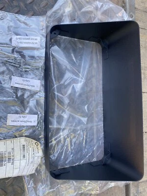 (TOA) 9124 001 30350 Color Kinetics Blast Gen 4 Half Cutoff Black - Image 1 of 4