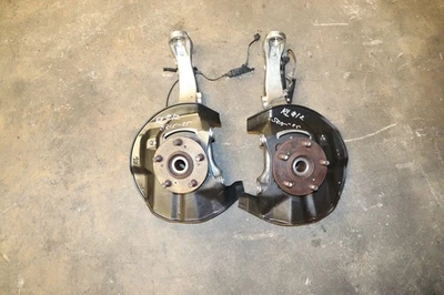 Conjunto de nudillos de buje delantero izquierdo y derecho Acura RL 2009-2012 OEM Foto 1 de 4