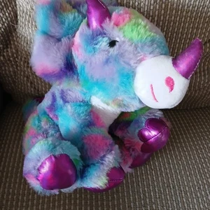 Fiesta Peluche Triceratops Multi Púrpura 10" Juguete de Peluche Sentado - Imagen 1 de 6