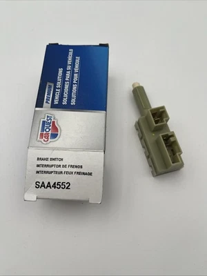 Interruptor de luz de freno CARQUEST SAA4552 Foto 1 de 4