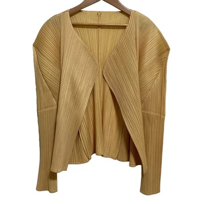 PLEATS PLEASE ISSEY MIYAKE Cardigan PP51-JD623 Size 3 Beige Women USED - Image 1 of 4