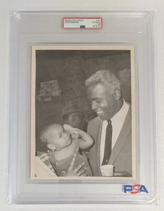 Jackie Robinson holds cute kid - 1966 PSA Type 1 original photo Brooklyn Dodgers - Picture 1 of 6