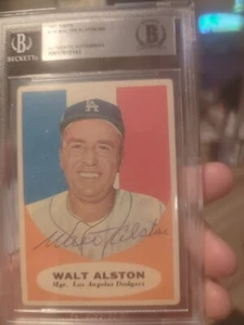 Walter Alston Firmado 1961 Topps Salón de la fama Dodgers de Los Ángeles Beckett Encapsulado - Imagen 1 de 2