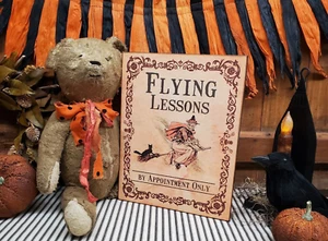NEAT VINTAGE PRIMITIVE  STYLE HALL0WEEN WITCH FLYING LESSONS WITH CAT BROOM SIGN - Picture 1 of 8