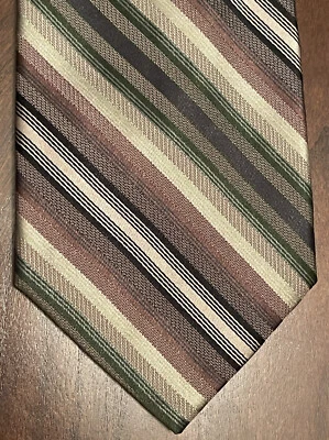 Axcess A Claiborne Company Green Brown 100% Silk Men’s Neck Tie Made In China - Image 1 of 4