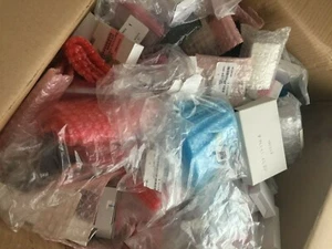 Joblot 100 x Samsung fotocamera digitale pezzi di ricambio prezzo consigliato £ 1000 + acquista 1 scatola ottieni il 2° 50% - Foto 1 di 3