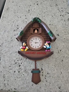 Disney Mickey & Minnie Mouse Hüttenwanduhr *LESEN* - Bild 1 von 22