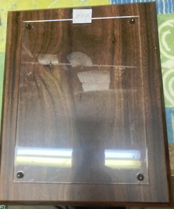 8x10  wood plaque with plexiglass  pre owned free shipping - Picture 1 of 2