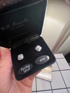 R.H Macy & Co Fine Jewelry Earrings Diamond 1/10CTTW AA& SS CUSH STUD NWT - Picture 1 of 4