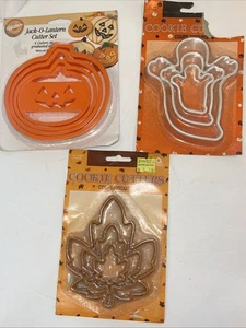Vintage Lot Halloween Cookie Cutters Pumpkin Ghost Leaf 10 Cutters NIP Wilton - Picture 1 of 8