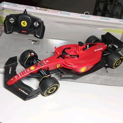 Rastar RC Red Ferrari F1-75 1/12 scale model Formula One remote control car - Image 1 of 4
