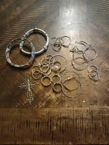 Vintage & Modern Costume Jewelry Lot – Hoops, Rings, Bracelets & Cross Pendant – - Picture 1 of 7