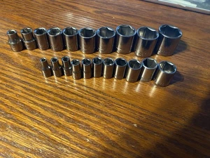 Craftsman G Sockets- 11 pcs 1/4 Drive(5/32"-9/16") +10pcs 3/8 Drive(1/4"-7/8" ) - Picture 1 of 2