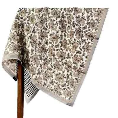 Bufanda de seda de sarga de morera pura con estampado de cachemira de dientes de gallo gris 35 x 35" 4-145 Foto 1 de 4