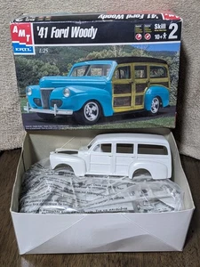 AMT ERTL 1941 Ford Woody kit modellino scala 1:25 #30052 1999 scatola aperta - Foto 1 di 4