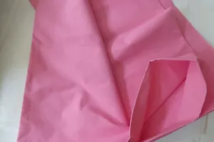 Tessuto misto cotone/lino premium "Barbie" rosa 44'' x 2 1/2 anni - Foto 1 di 3